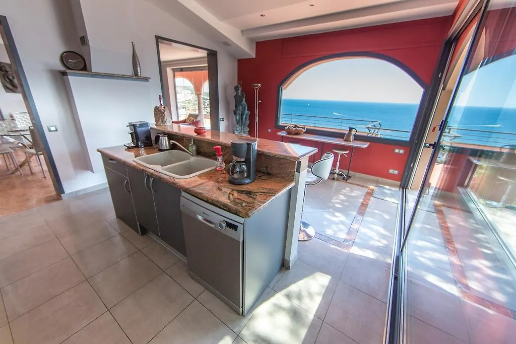 Villa Escapade Roses