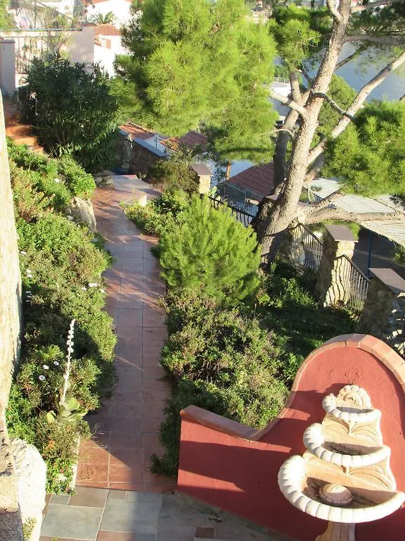Chalet Villa Escapade Roses