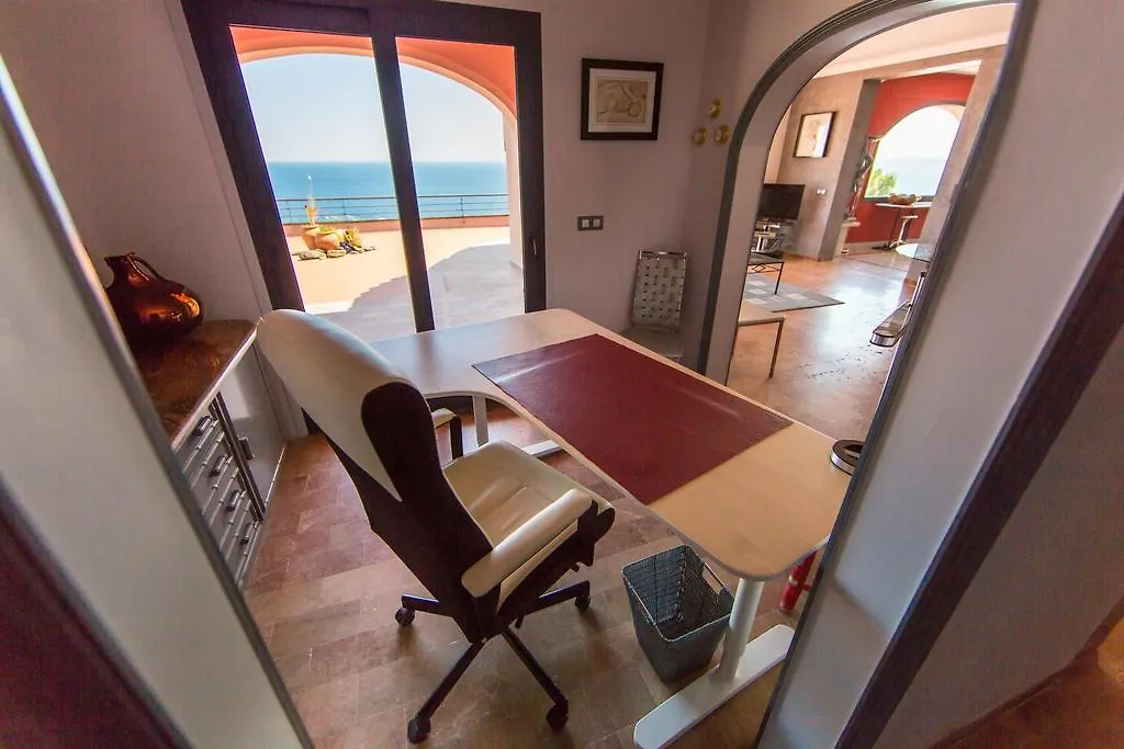 Villa Escapade Roses Chalet