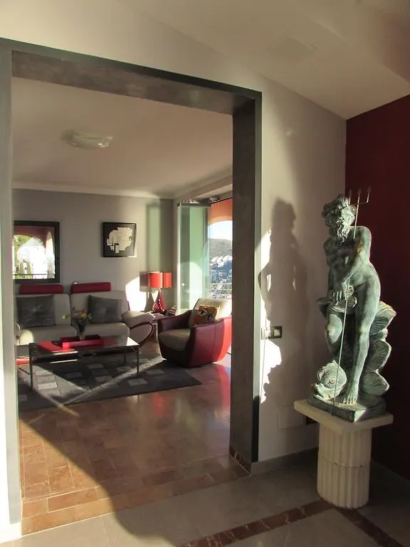 Villa Escapade Roses Chalet